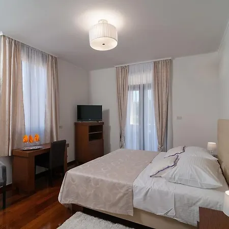 Luxury Near The Beach3