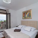 Luxury Near The Beach3 4* Split