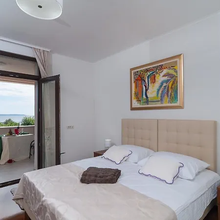 Luxury Near The Beach3 4* Split